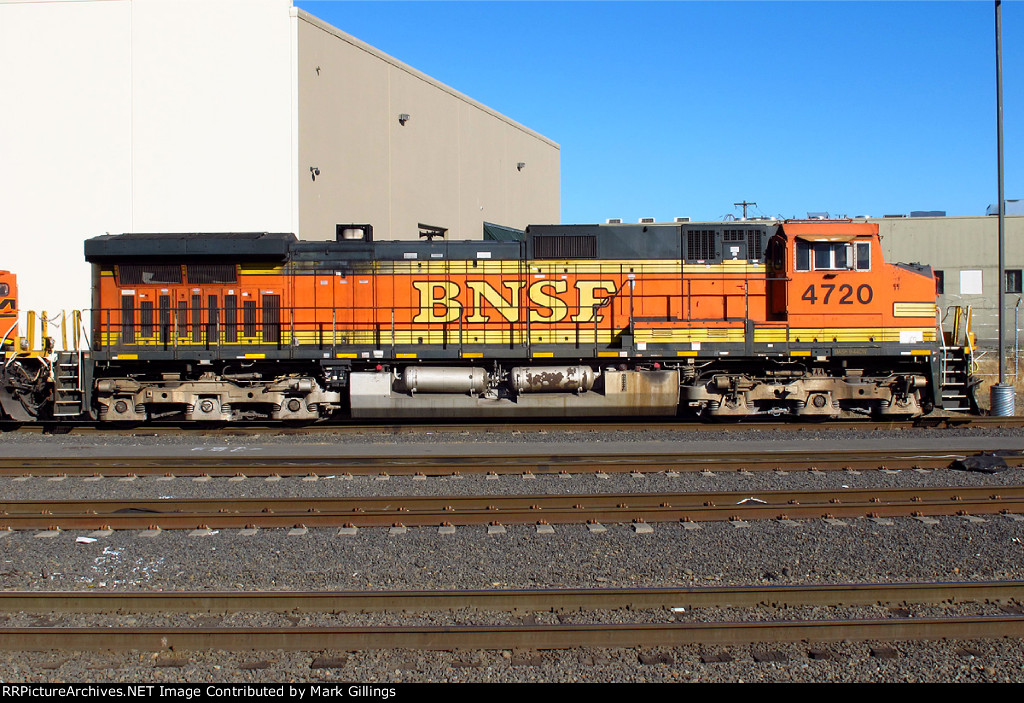 BNSF 4720